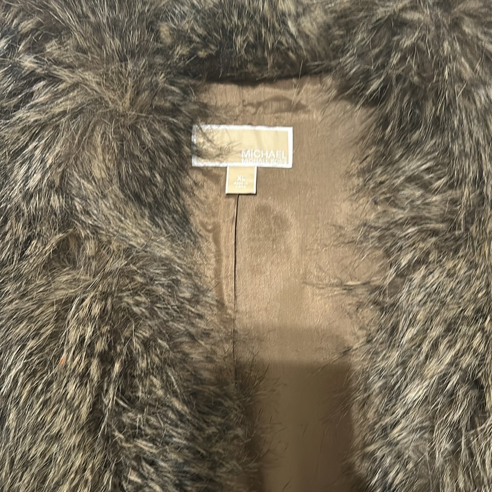 New With Part Of The Tag Size Xl Michael Kors - image 2